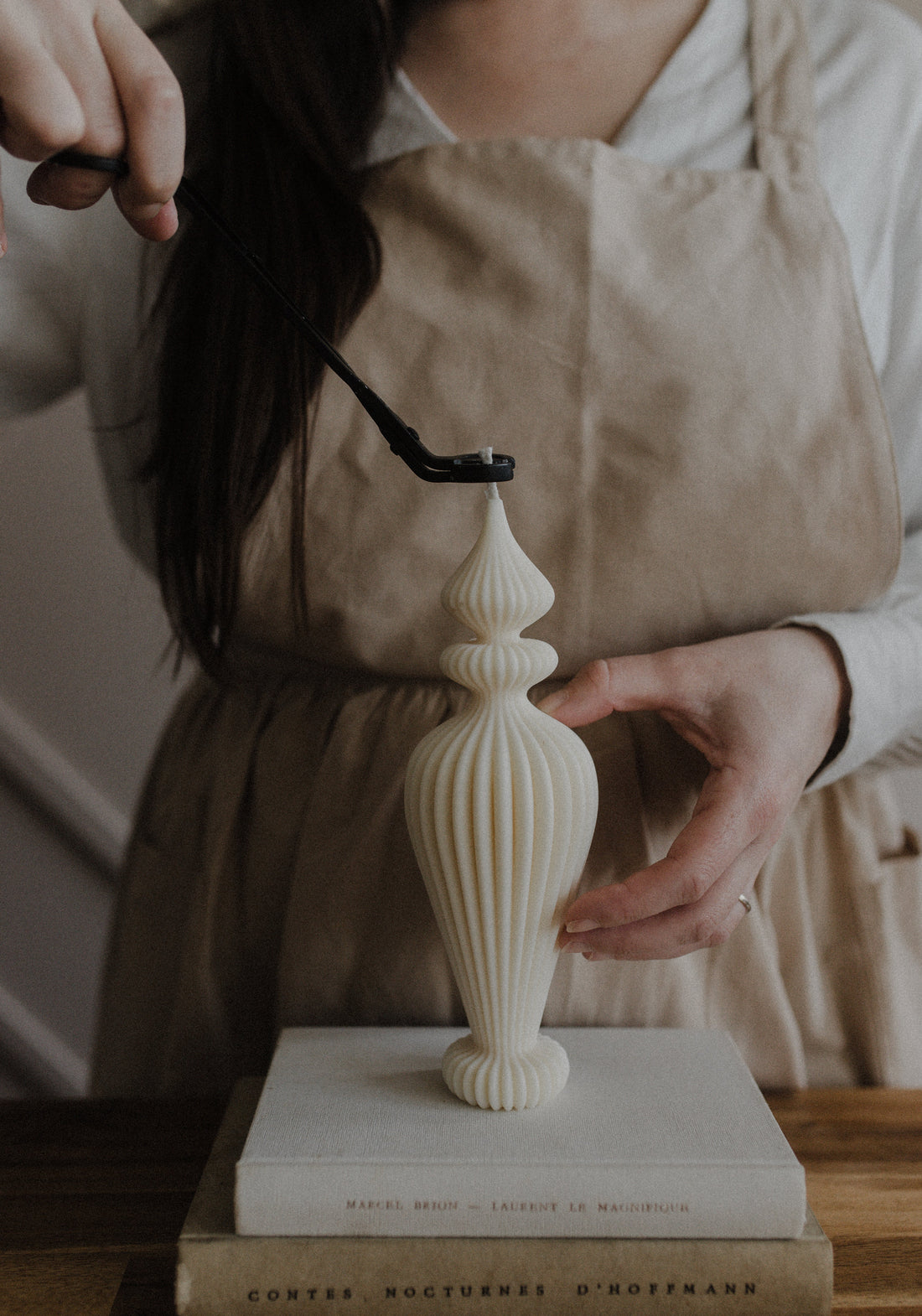 Offrir une bougie artisanale : un cadeau parfait & poétique
